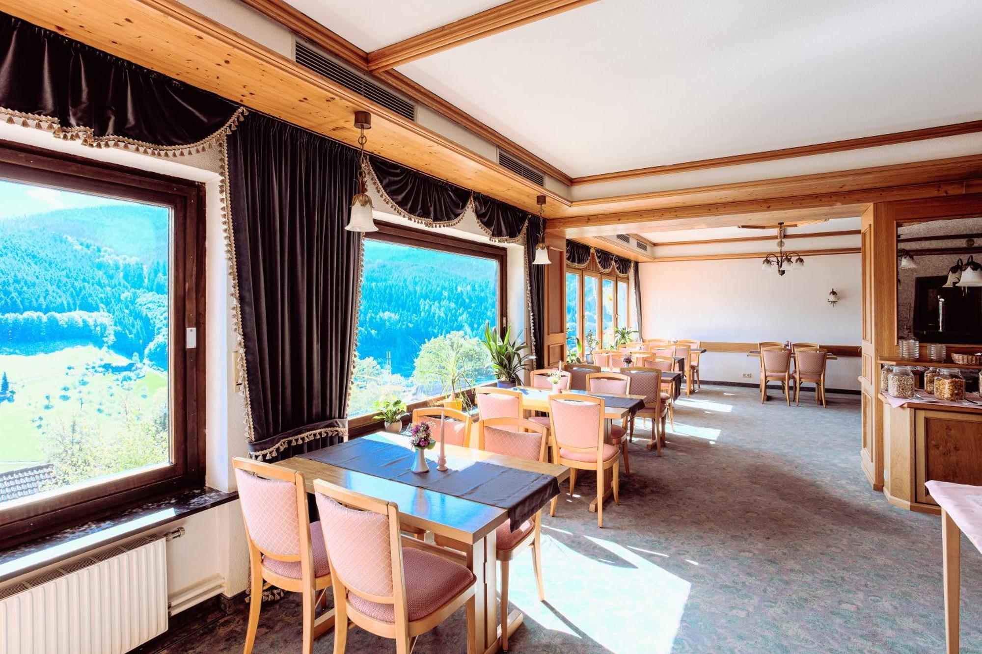 Hotel Schauinsland 바트 페테르스탈-그리스바흐 외부 사진